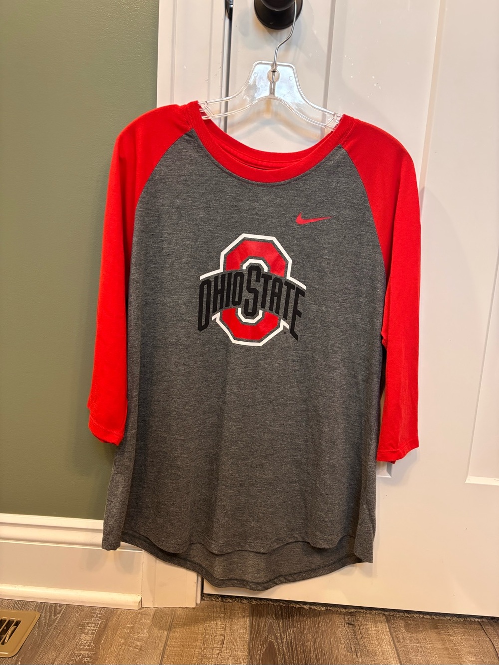 Nike Women’s Ohio State Raglan Quarter Sleeve Shirt